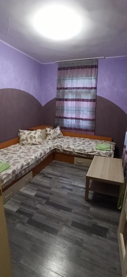 Къща Hotel กาโบรโว ภายนอก รูปภาพ